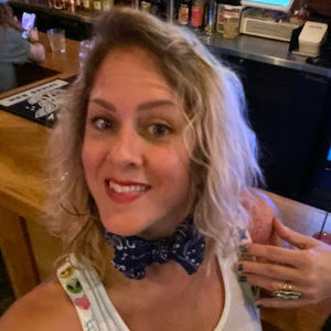 Meet your Posher, Monique